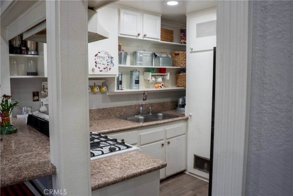 TUSTIN - Residential