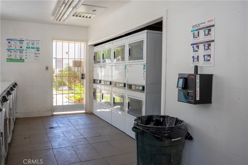 TUSTIN - Residential