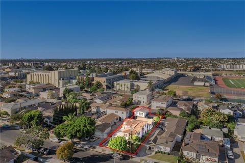 Photo of 817 E New York St, Long Beach, CA 90813 (MLS # SB25234247) Photo of 817 E New York St, Long Beach, CA 90813 (MLS # SB25234247)