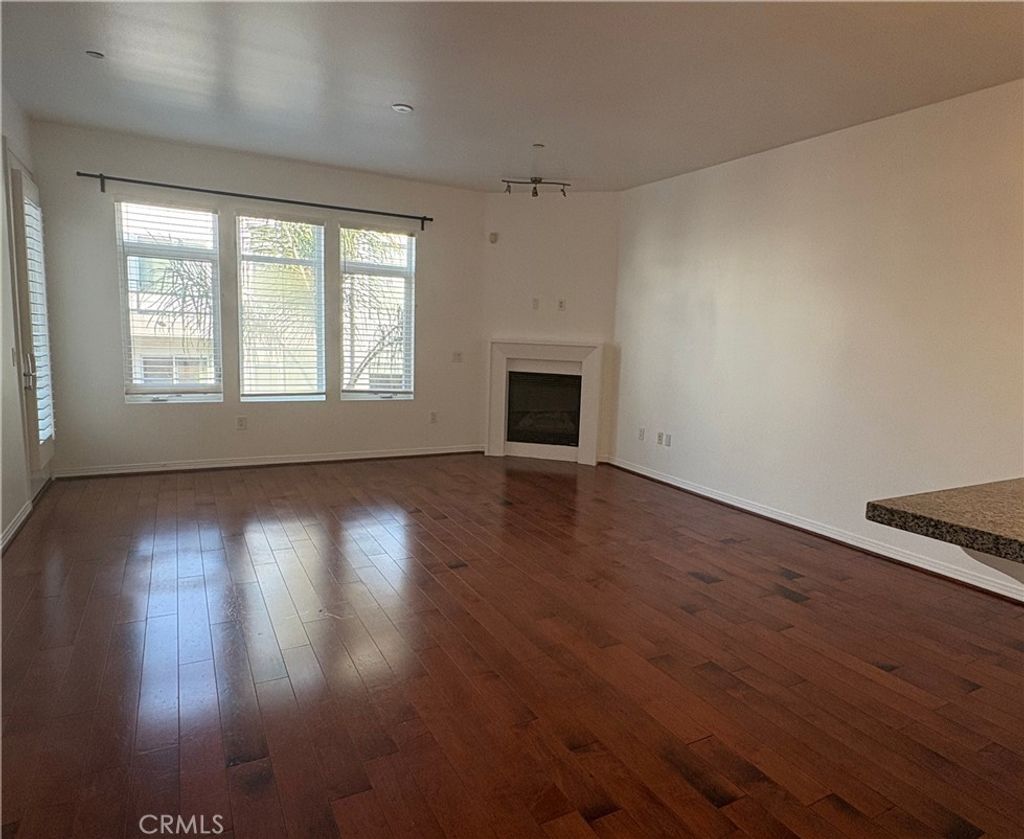 Photo of 4050 Glencoe Avenue #423, Marina Del Rey, CA 90292 (MLS # OC25178937)