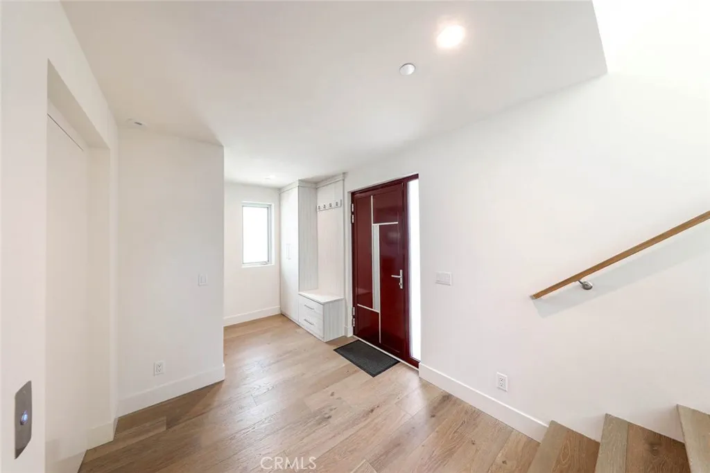 Corona del Mar, California 92625, United States, 3 Bedrooms Bedrooms, ,3 BathroomsBathrooms,Residential,Active,167895