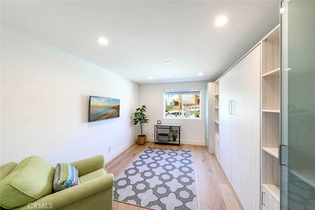 Corona del Mar, California 92625, United States, 3 Bedrooms Bedrooms, ,3 BathroomsBathrooms,Residential,Active,167895