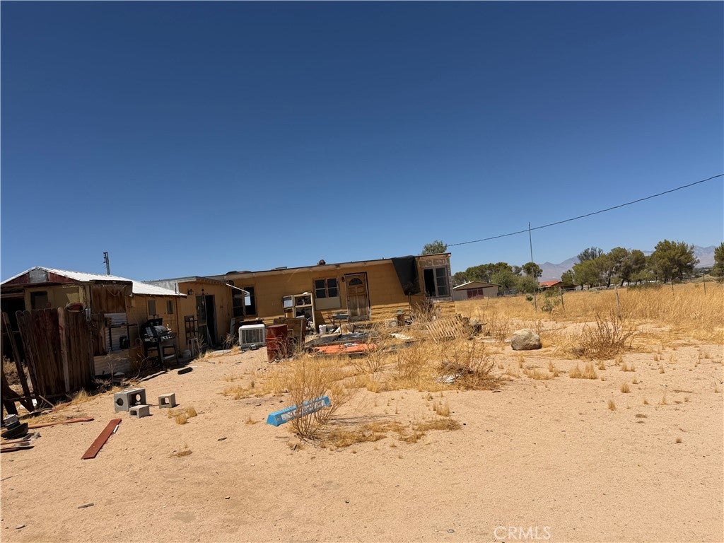 1411 E Bowman