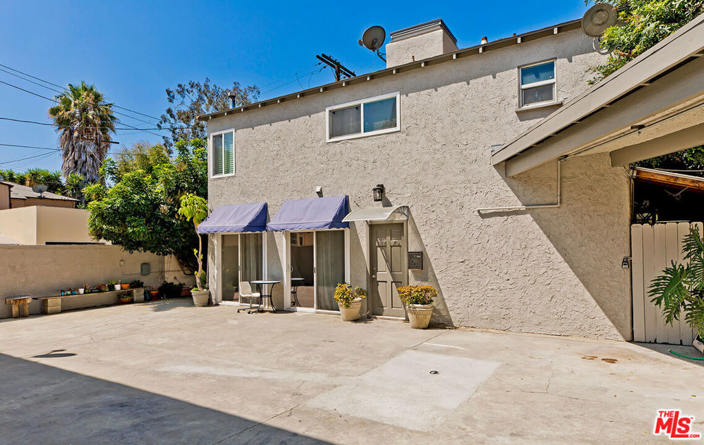 2749 S Sepulveda Boulevard
