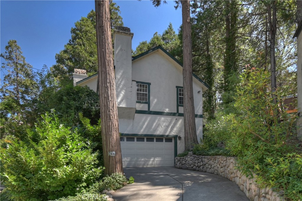 Arrowhead Woods (AWHW) - Residential