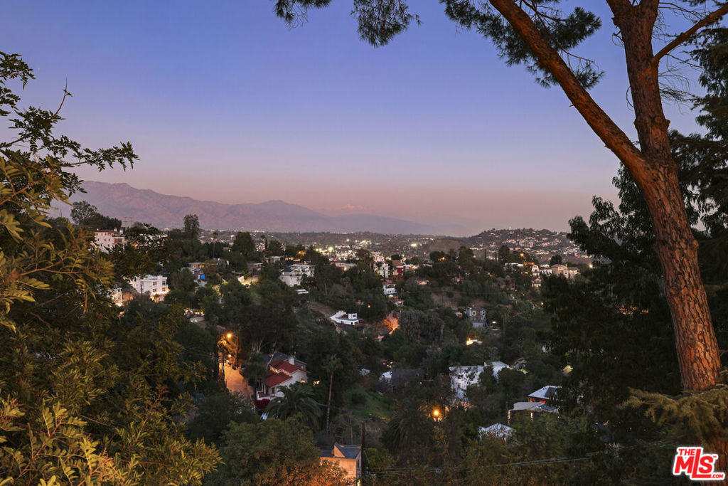 4862 Glenalbyn Drive