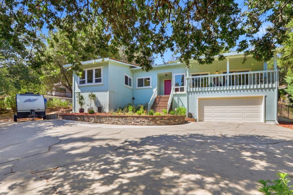 17411 Holiday Drive