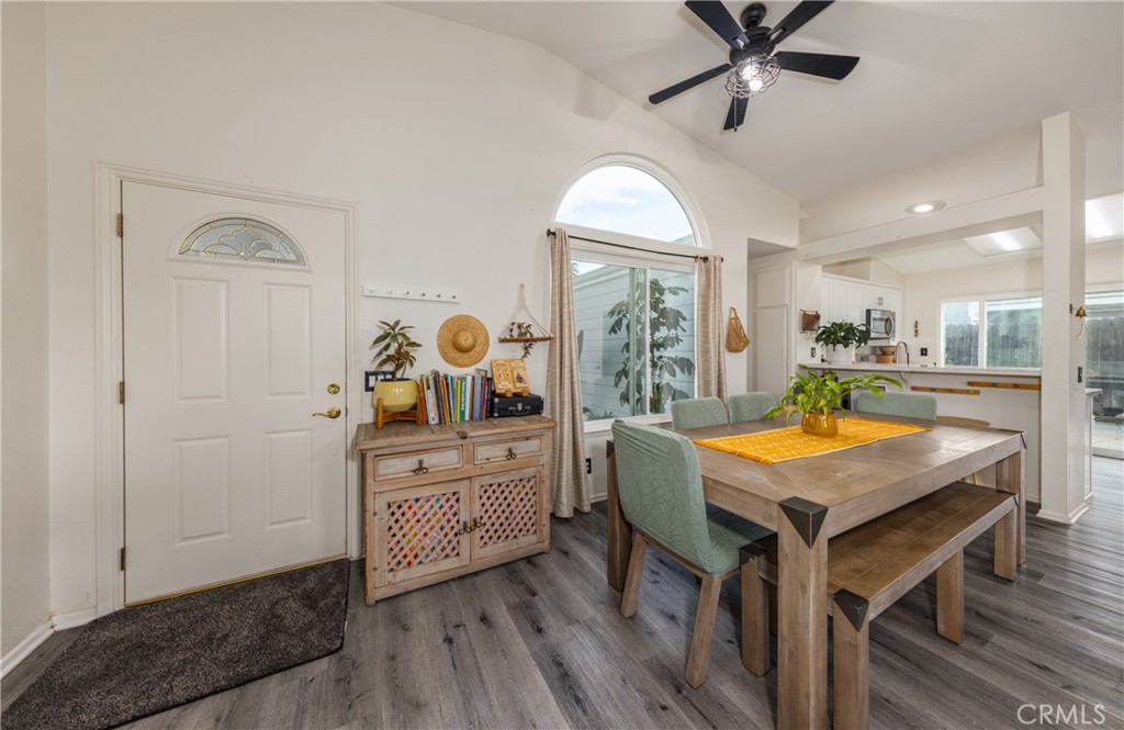 140 S Lincoln Street S