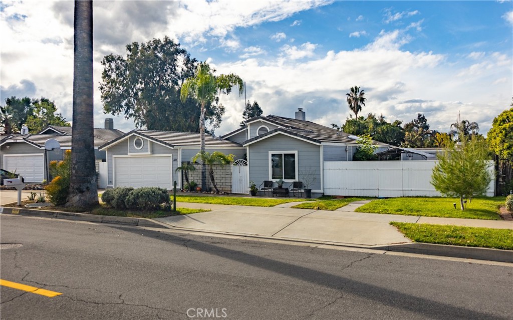 140 S Lincoln Street S