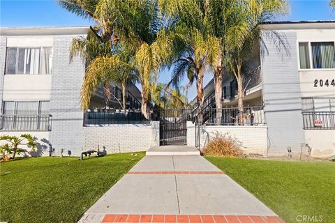 Photo of 20445 Saticoy Street #7, Winnetka, CA 91306 (MLS # SR25276689)