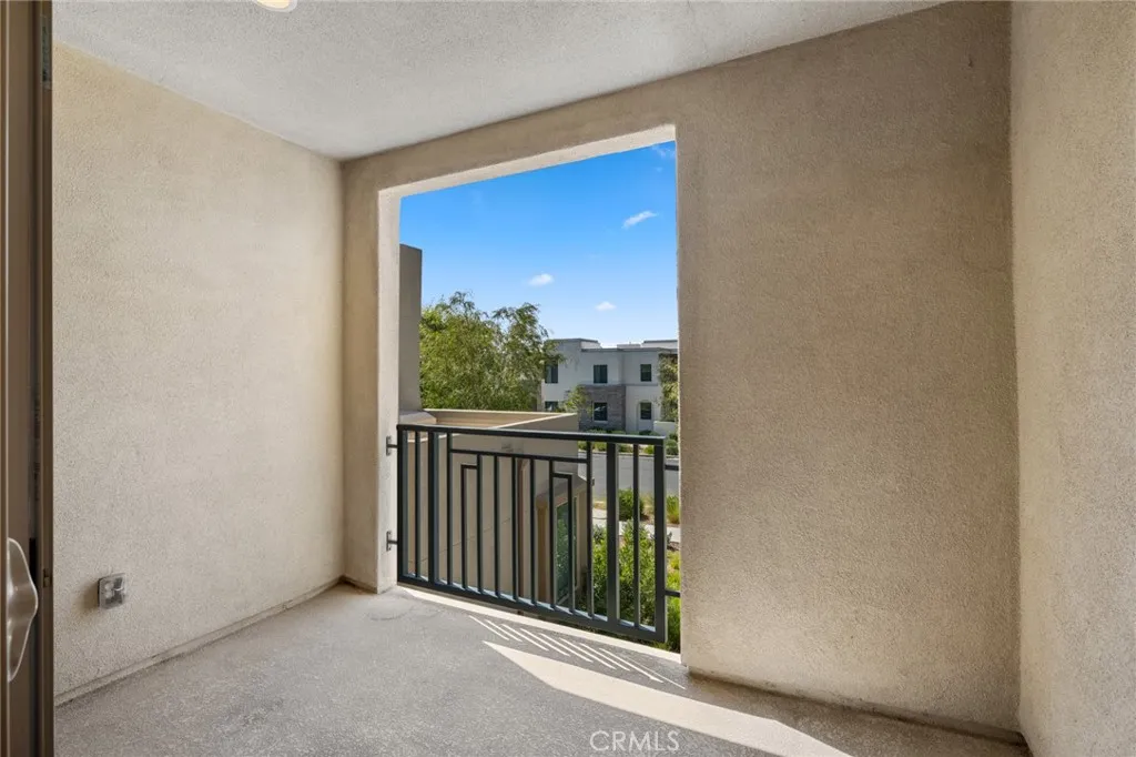 Irvine, California 92618, United States, 3 Bedrooms Bedrooms, ,4 BathroomsBathrooms,Residential,Active,164212