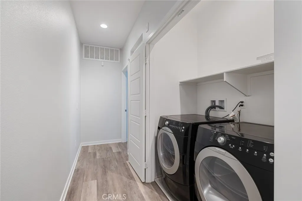 Irvine, California 92618, United States, 3 Bedrooms Bedrooms, ,4 BathroomsBathrooms,Residential,Active,164212