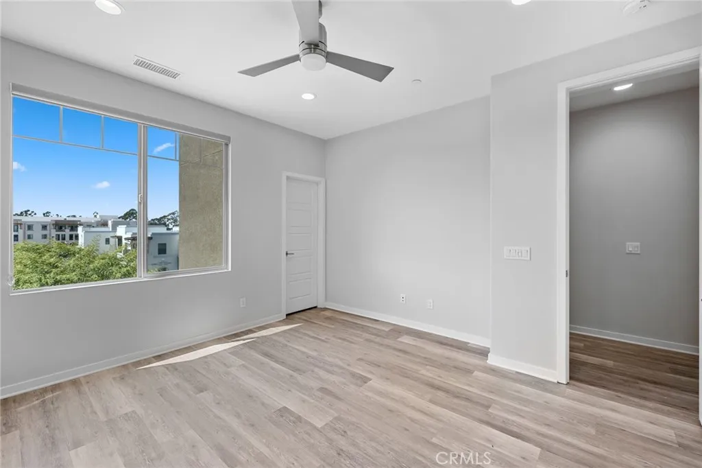 Irvine, California 92618, United States, 3 Bedrooms Bedrooms, ,4 BathroomsBathrooms,Residential,Active,164212