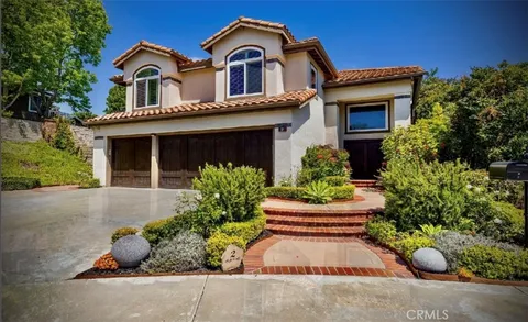 MLS: OC26082830