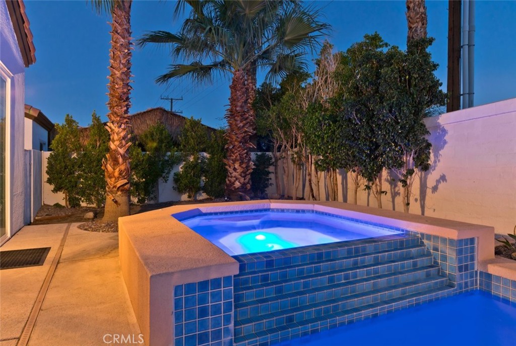 Vintage Palms (33135) - Residential