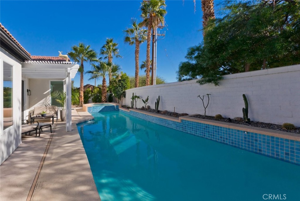 Vintage Palms (33135) - Residential