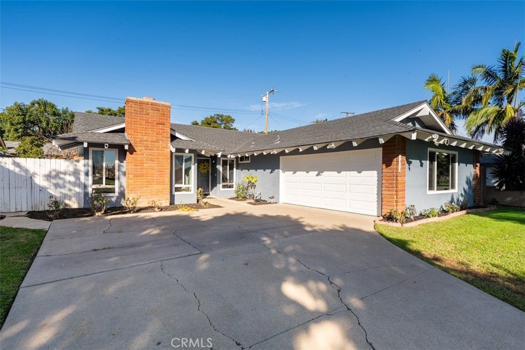 Photo of 1913 W Adams St, Santa Ana, CA 92704 (MLS # OC26010832)