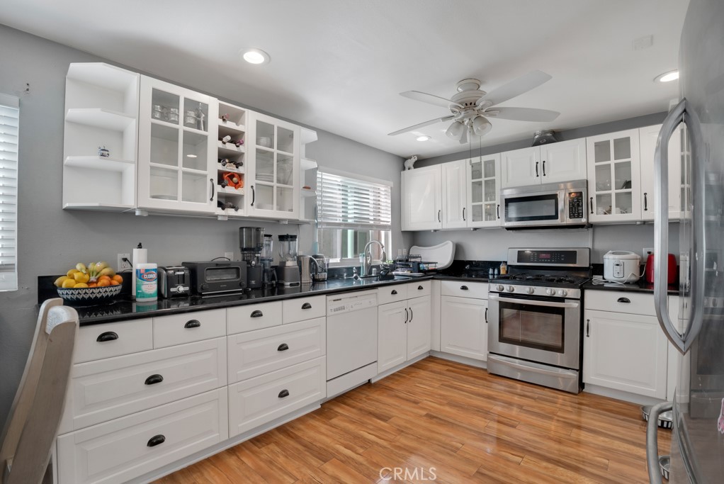 19540 Sherman Way 604