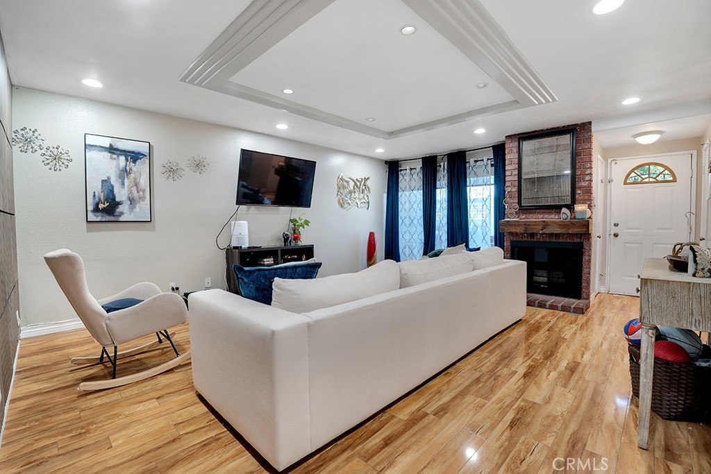 19540 Sherman Way 604