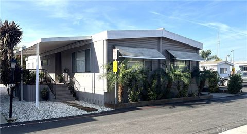 Photo of 1661 Puente Ave Ave #97, Baldwin Park, CA 91706 (MLS # DW25264115)