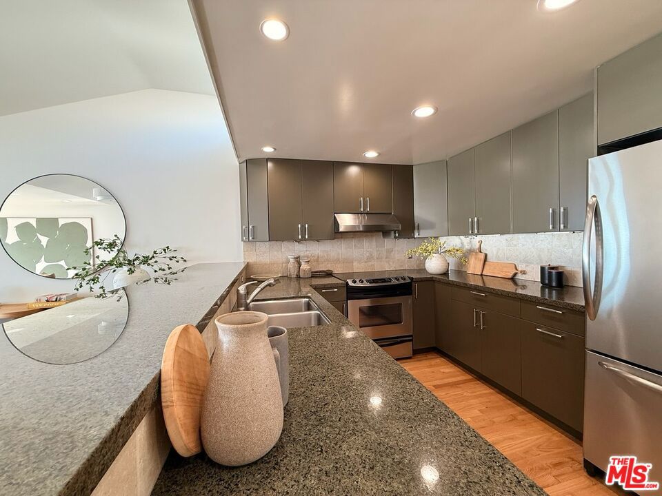 6 Northstar Street 304