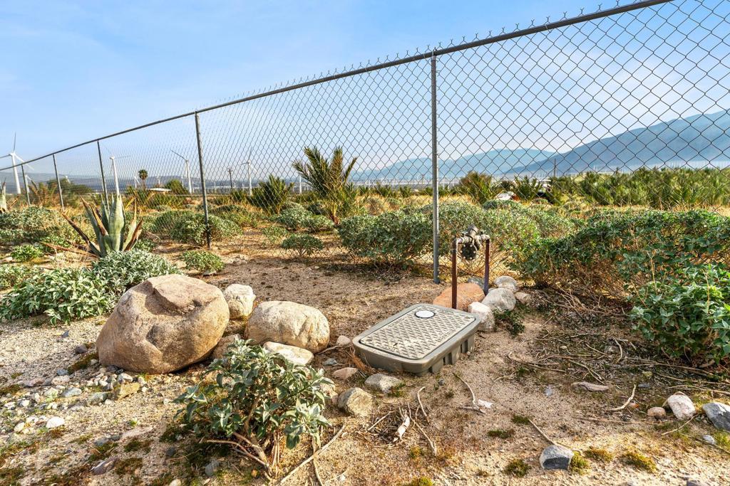 668040015 Hilltop Road