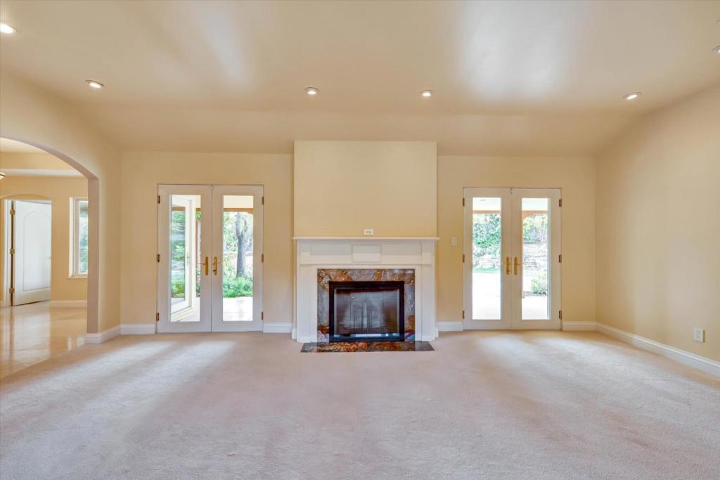 17618 San Benito Way
