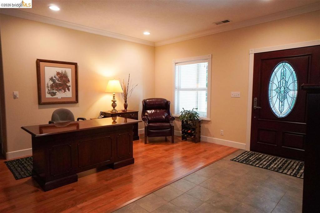 17400 Mount Elizabeth