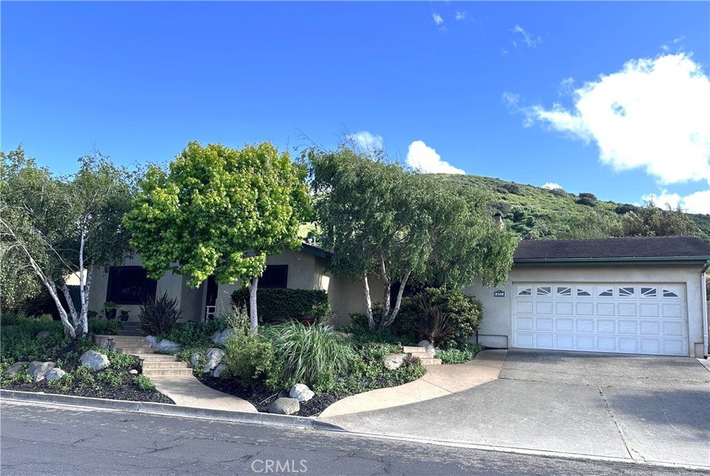 641 University Drive