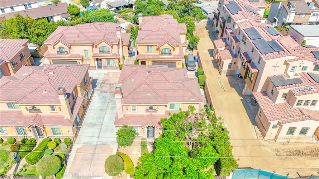 4439 Ellis Lane