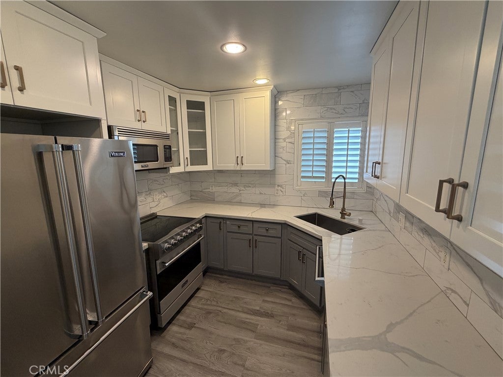960 Larrabee