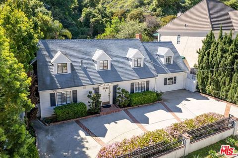 2427 Benedict Canyon Drive Beverly Hills CA 90210