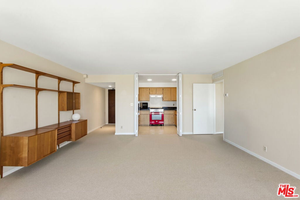 800 W 1st Street 3001