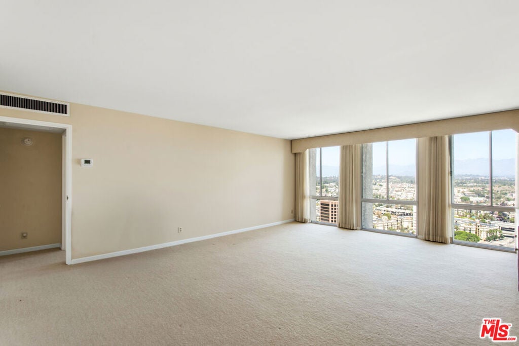 800 W 1st Street 3001