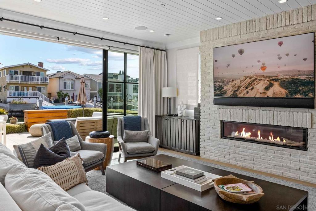 3803 Marcus Ave Ave, Newport Beach CA 92663