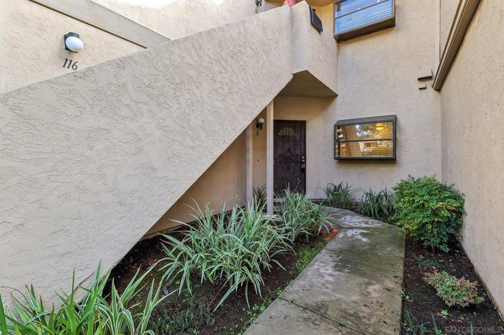 3661 Avocado Village Ct 115