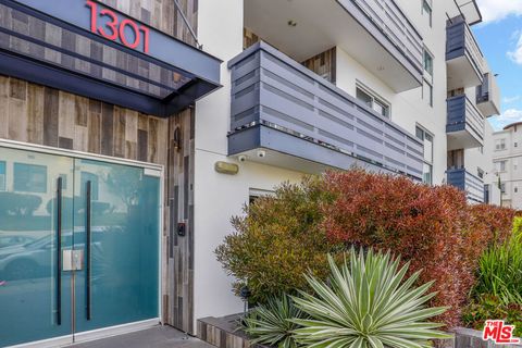 Photo of 1301 Brockton Avenue #ph5, Los Angeles, CA 90025 (MLS # 26653085)