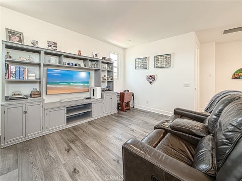 Tiny photo for 2402 Conroy Avenue, Camarillo, CA 93012 (MLS # SR26126388)