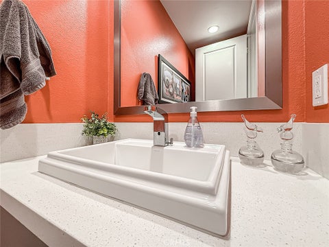 Tiny photo for 2402 Conroy Avenue, Camarillo, CA 93012 (MLS # SR26126388)