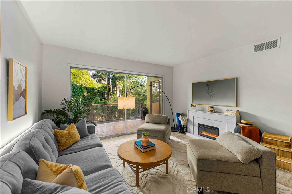 1301 S Atlantic 231C