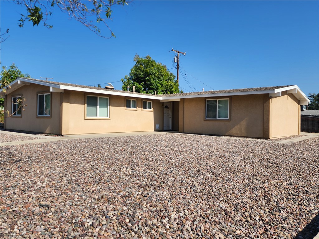 330 W Channing