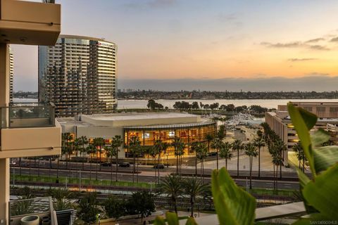 Photo of 550 Front Street St #1007, San Diego, CA 92101 (MLS # 260007153SD)