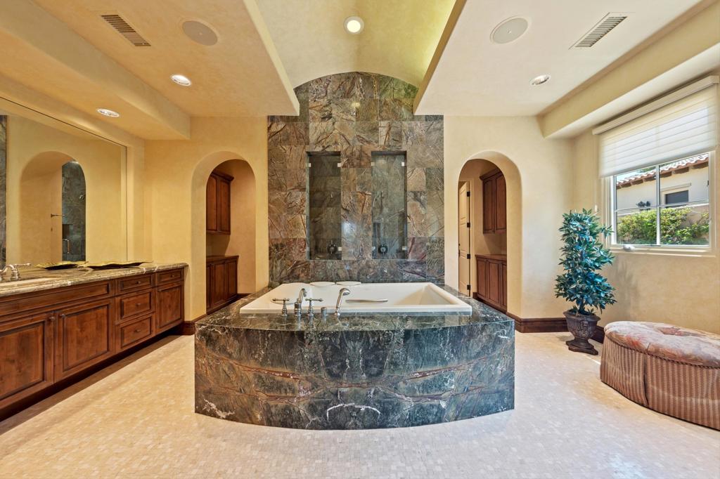 Andalusia at CM - Residential