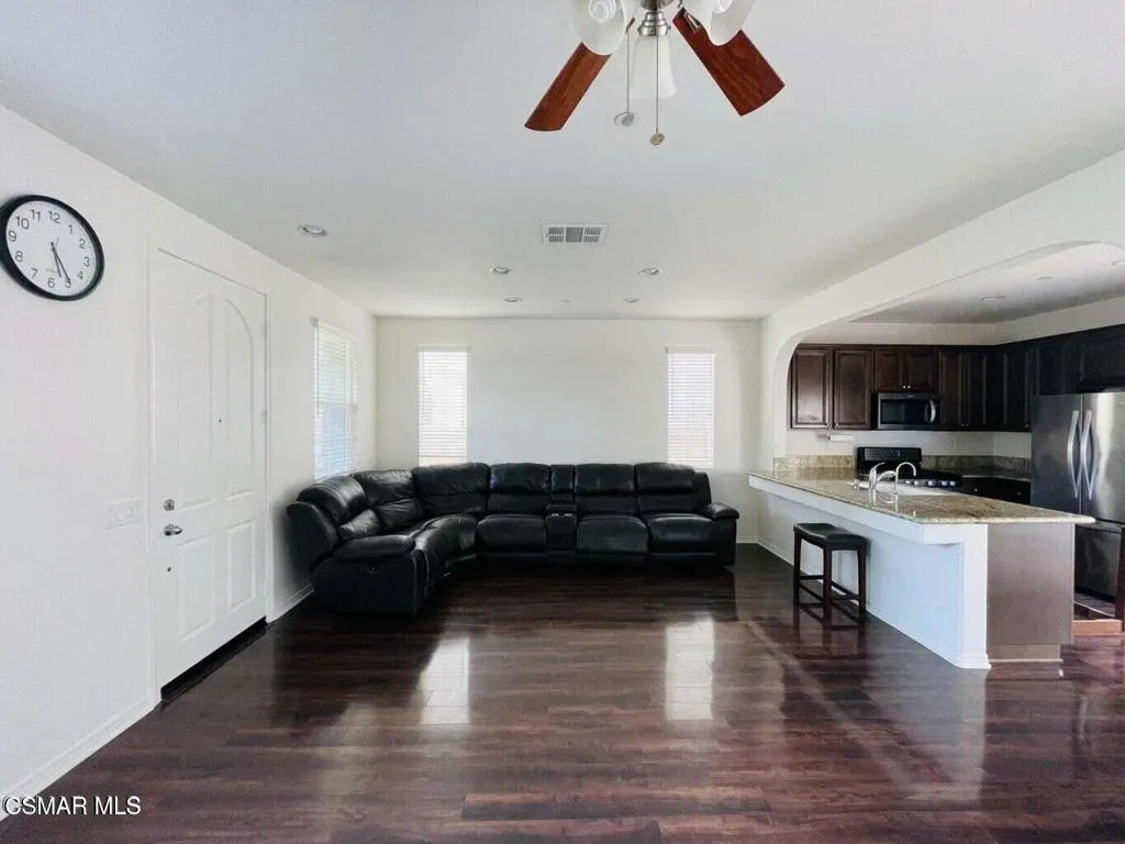 Oxnard, California 93036, United States, 3 Bedrooms Bedrooms, ,3 BathroomsBathrooms,Residential,Active,189847