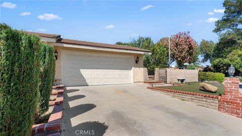Photo of 25651 Ramada DR, Valencia, CA 91355 (MLS # SR26209132)