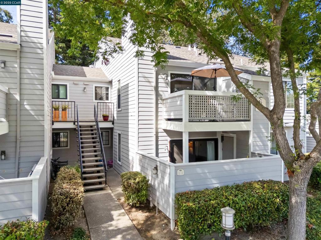 CRESTVIEW - Residential