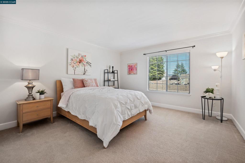 CRESTVIEW - Residential