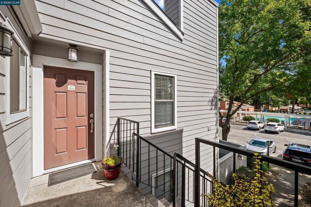 CRESTVIEW - Residential