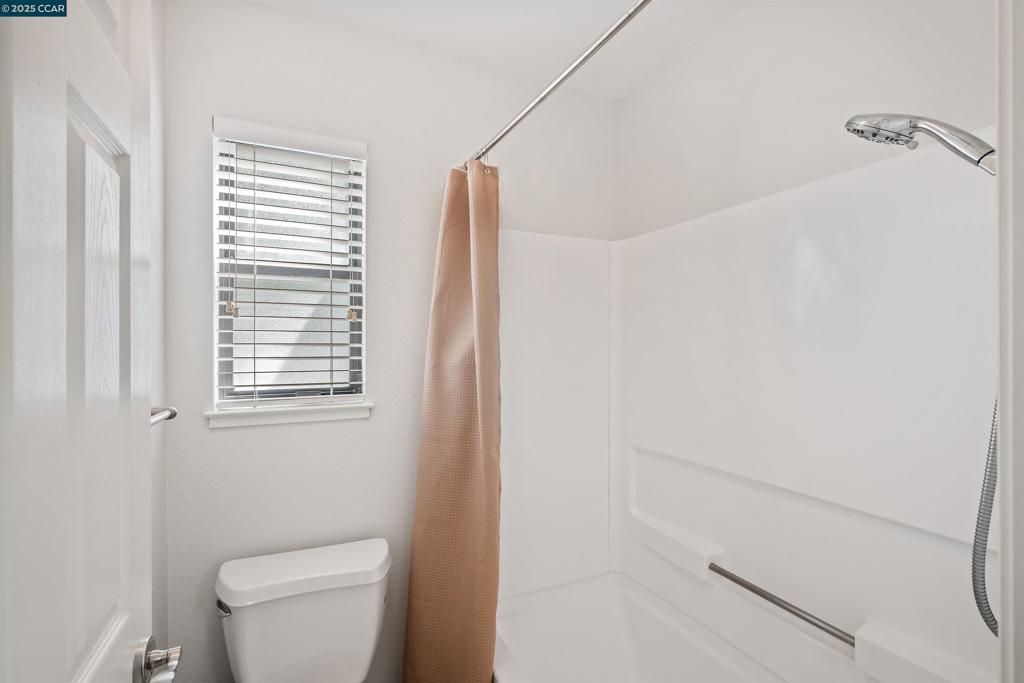 CRESTVIEW - Residential