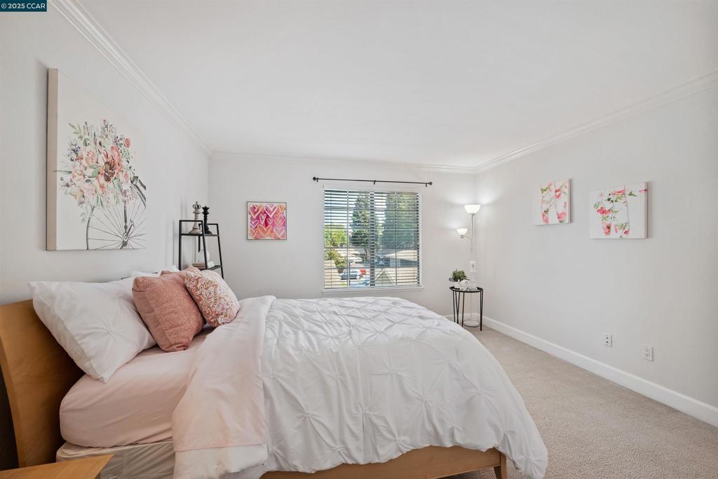 CRESTVIEW - Residential